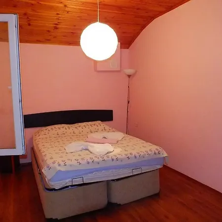 Yasmin Motel מוטל 2*