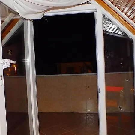 Yasmin Motel 2*